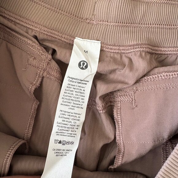 Lululemon Athletic Dance Studio Relaxed Fit MR Cargo Joggers Taupetastic Size M - Picture 8 of 8